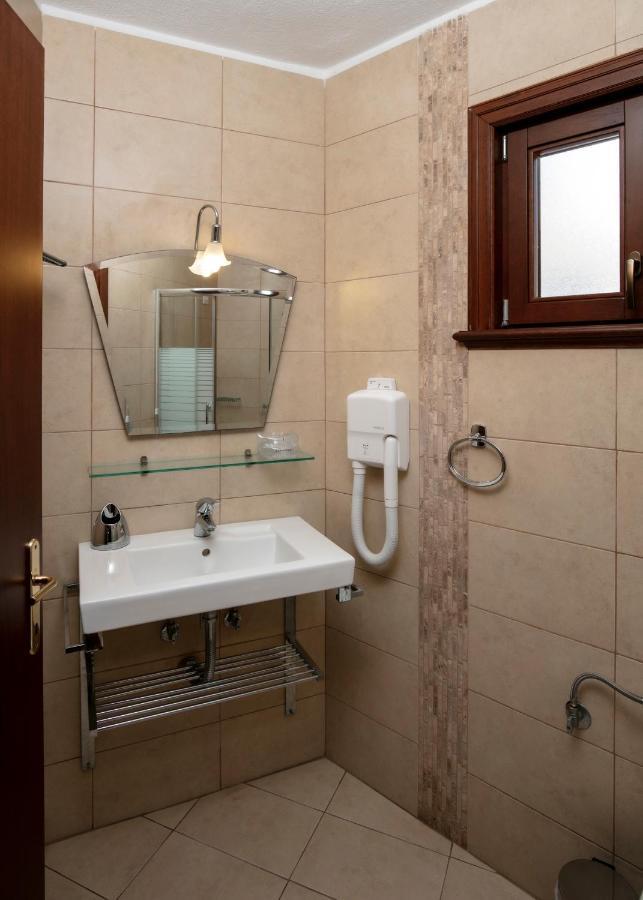 Magkafinis.El Apartments Mikros Prinos المظهر الخارجي الصورة